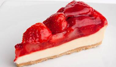 Healthy strawberry cheesecake